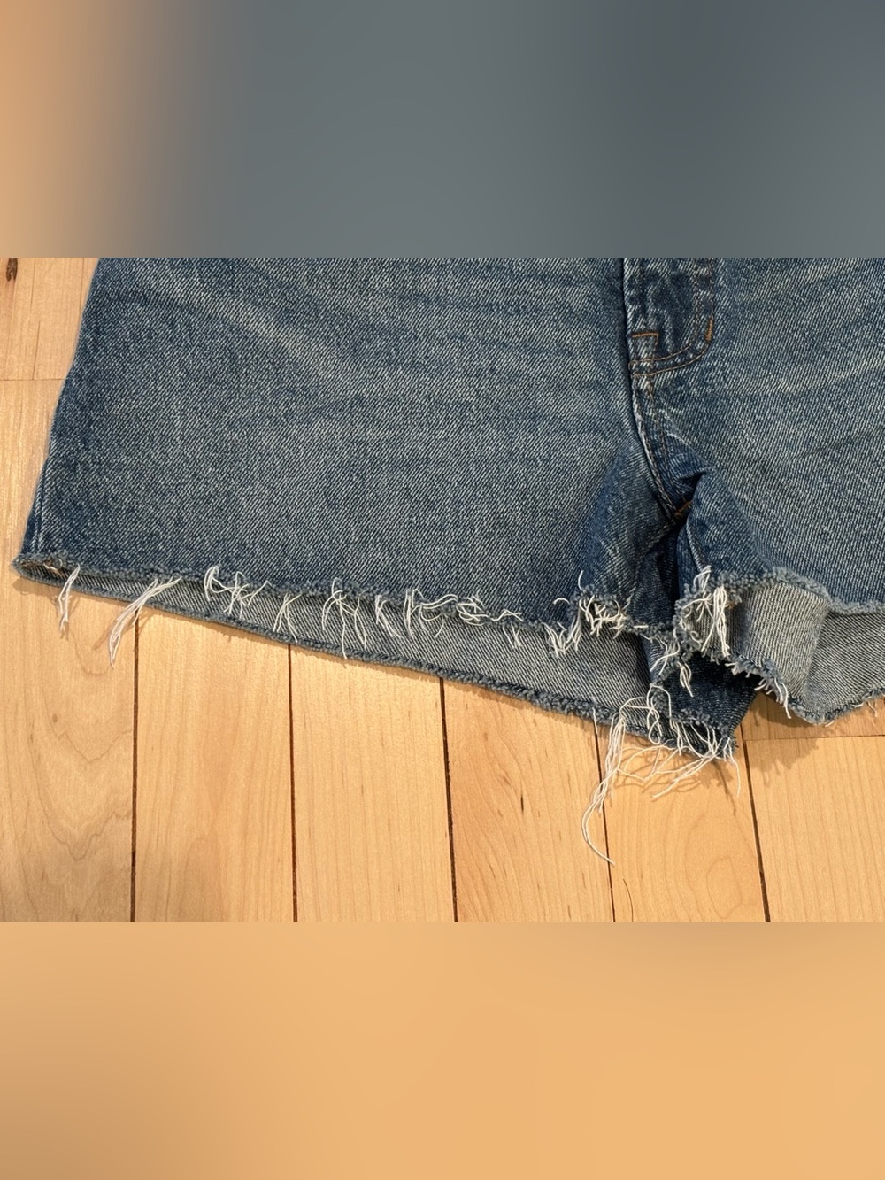 Madewell The Perfect Jean Short Size 27 - Picture 3 of 8